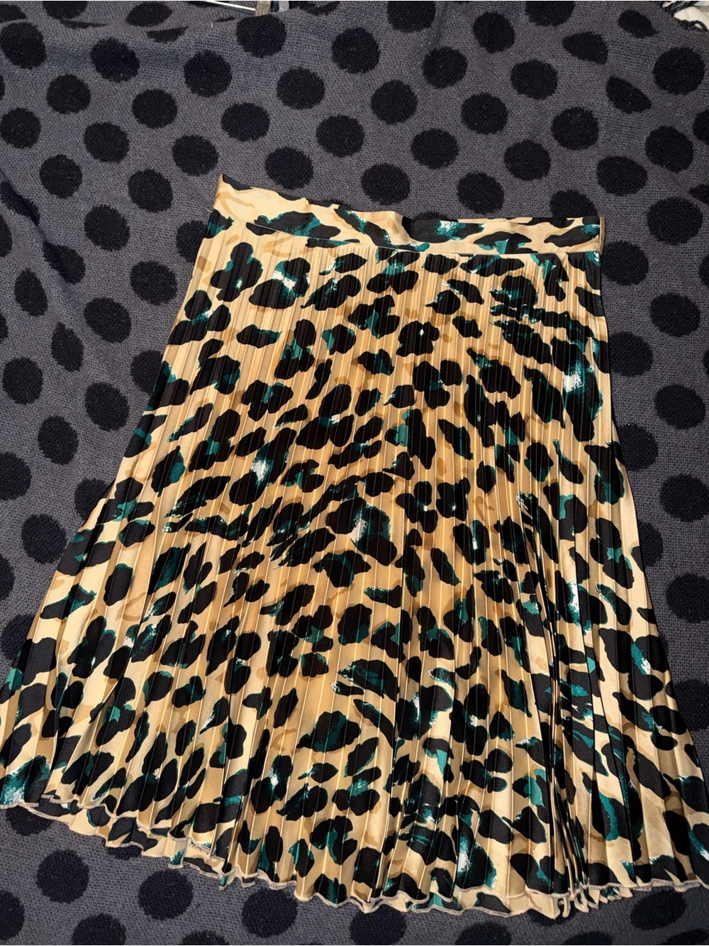 A-line satin leopard-prints pleated midi Nissa skirt